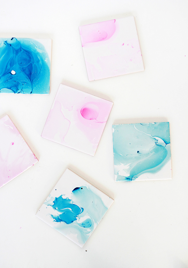 Make your own marbled watercolor coasters | highwallsblog.com