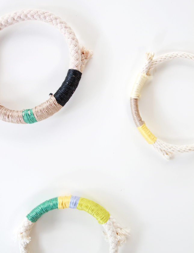 Make your own color blocked rope bracelet with this easy DIY | www.highwallsblog.com