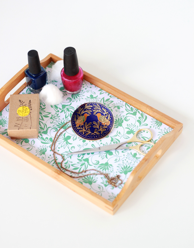 make over a bamboo display tray to hold your jewellery and knick knacks! 