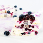 EAT | Frozen Yogurt & Berry Bars