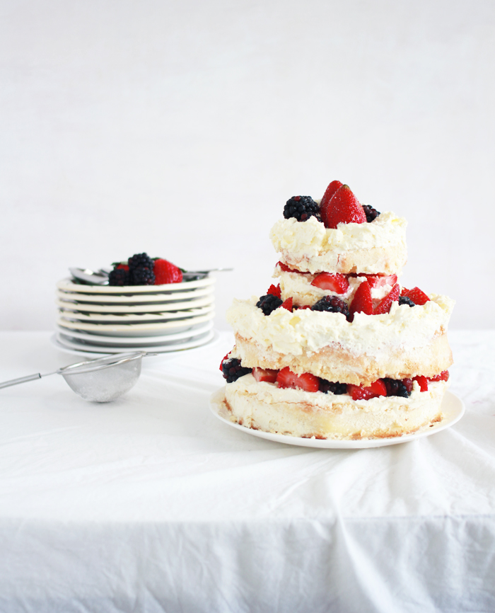 Elderflower cake with mascarpone frosting & mixed berries. YUM!